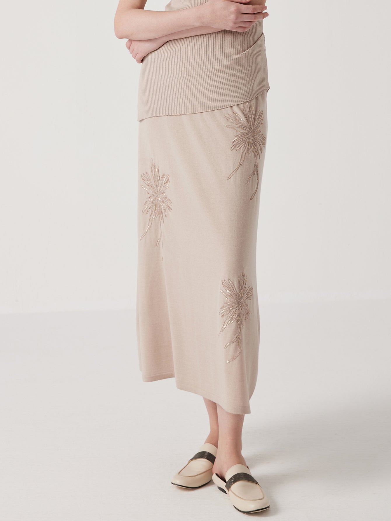 Yün & İpek Çiçek İşlemeli Etek