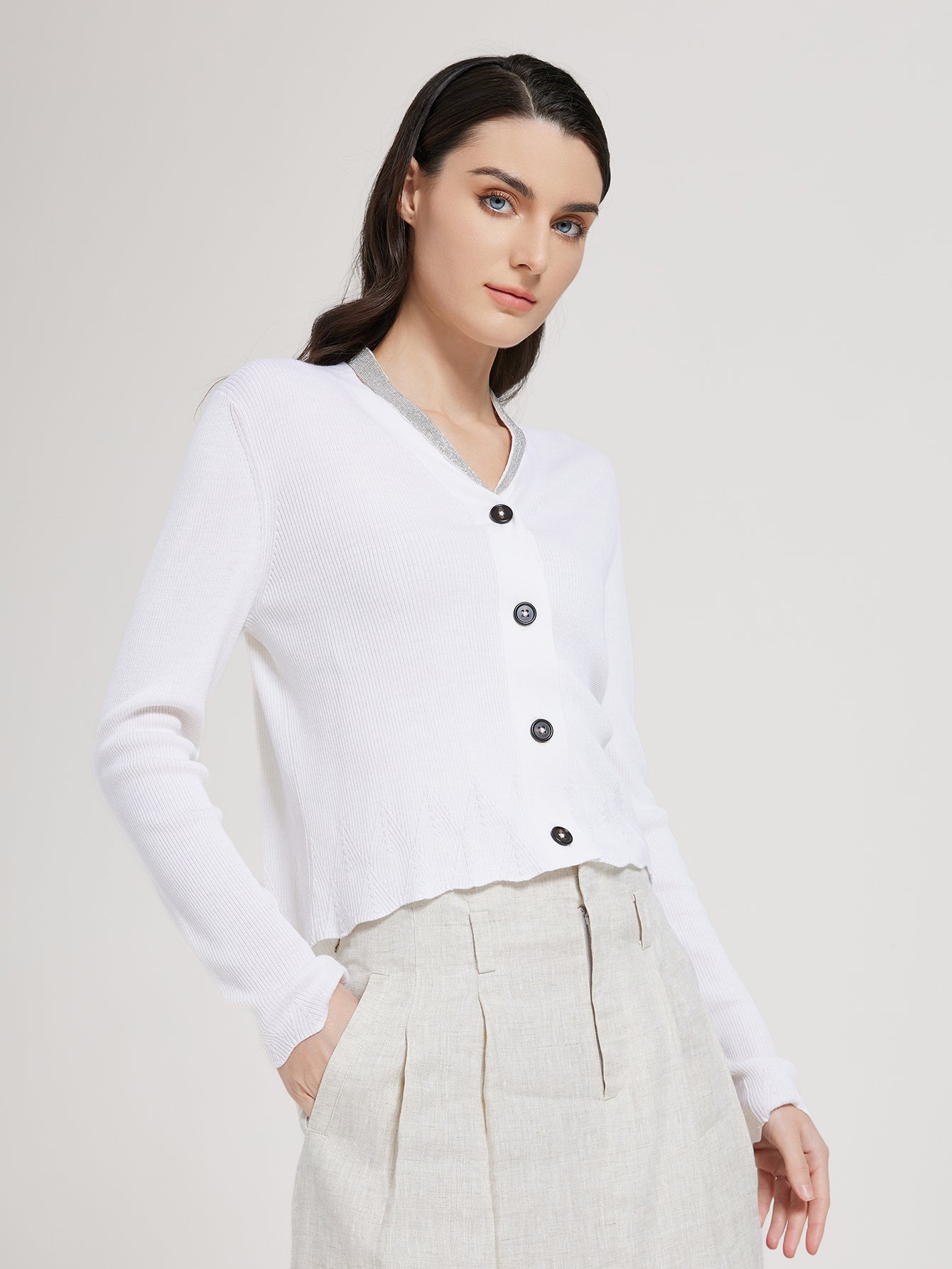 Yün & İpek V Yaka Düğmeli Hırka