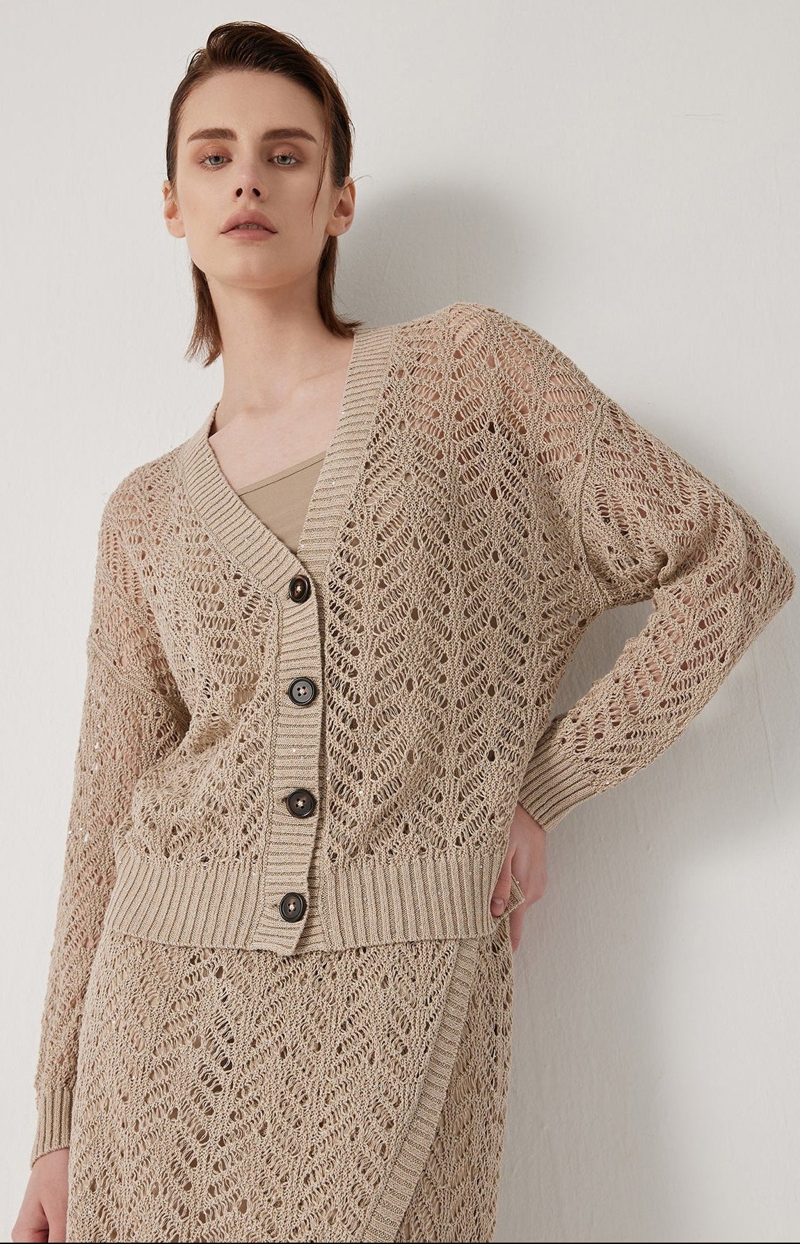 Keten Yarı Şeffaf Örgü Hırka