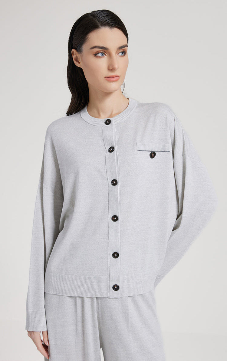 Merino Yünü İnce Dokulu Düğmeli Hırka