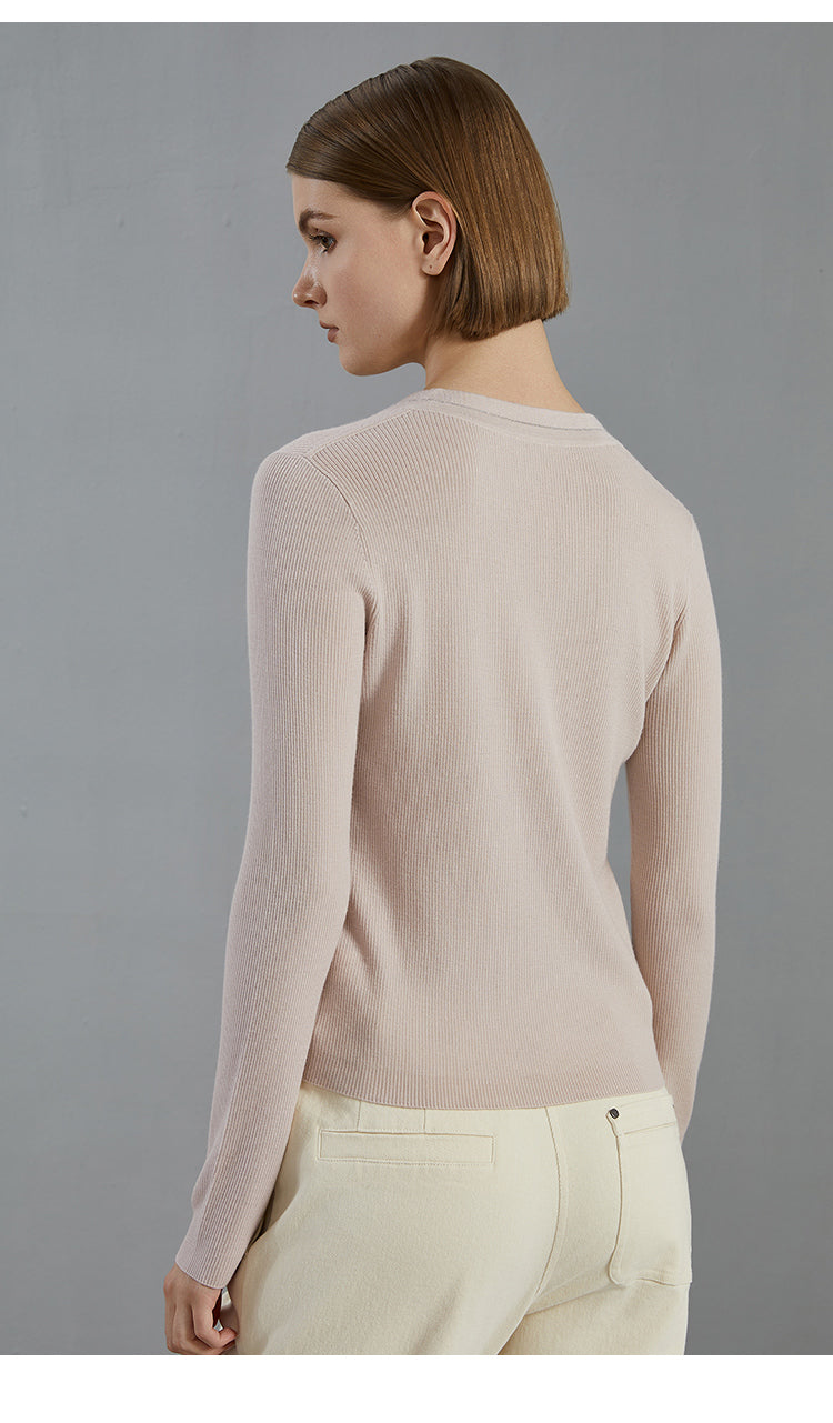 Merino Yünü İnce Dokulu V Yaka Kazak