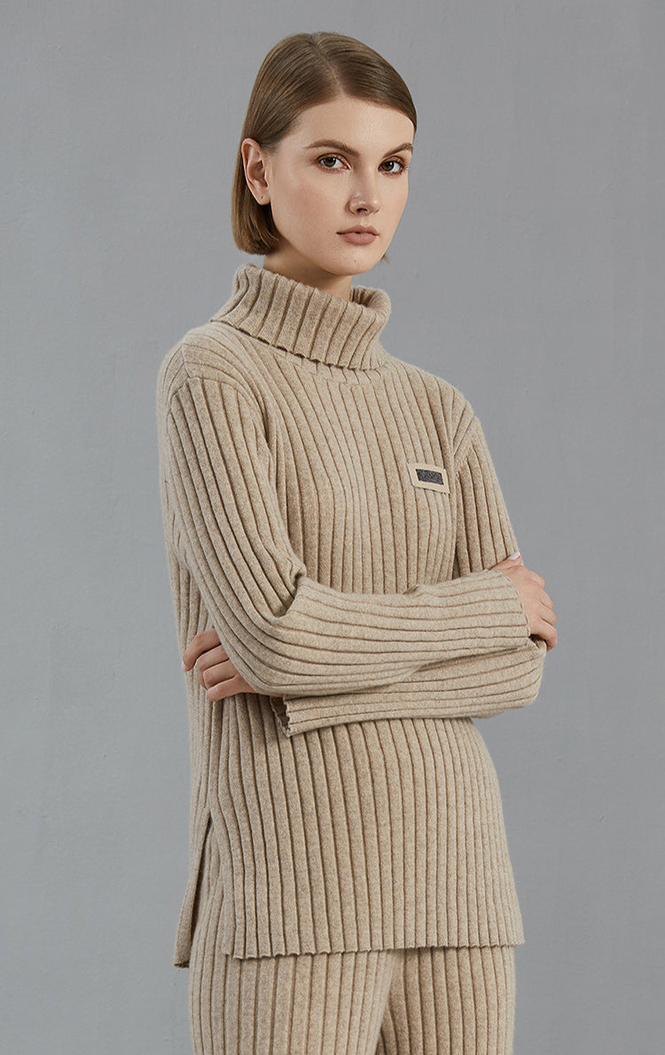 Kaşmir Burgu Detaylı Boğazlı Kazak