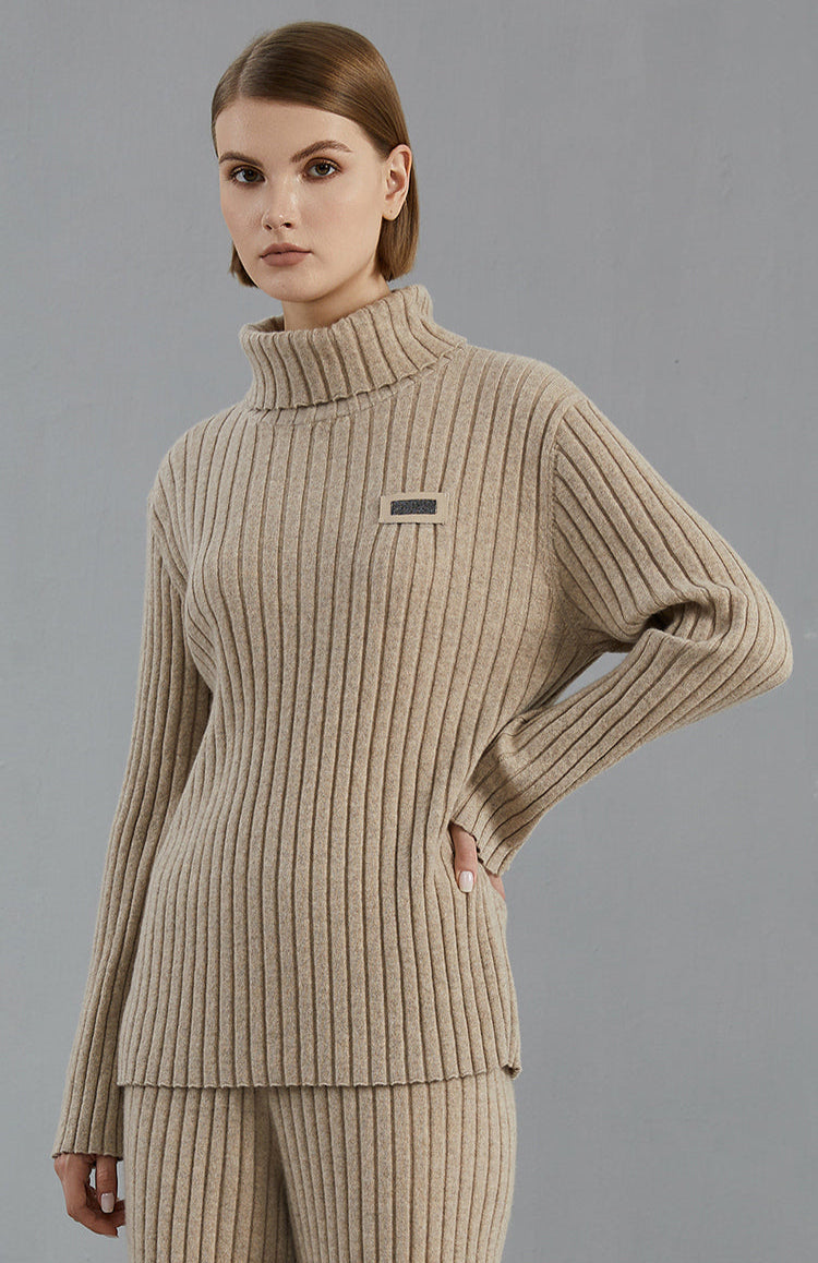 Kaşmir Burgu Detaylı Boğazlı Kazak