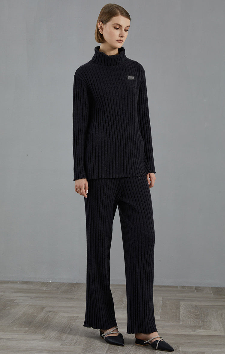 Kaşmir Burgu Detaylı Boğazlı Kazak