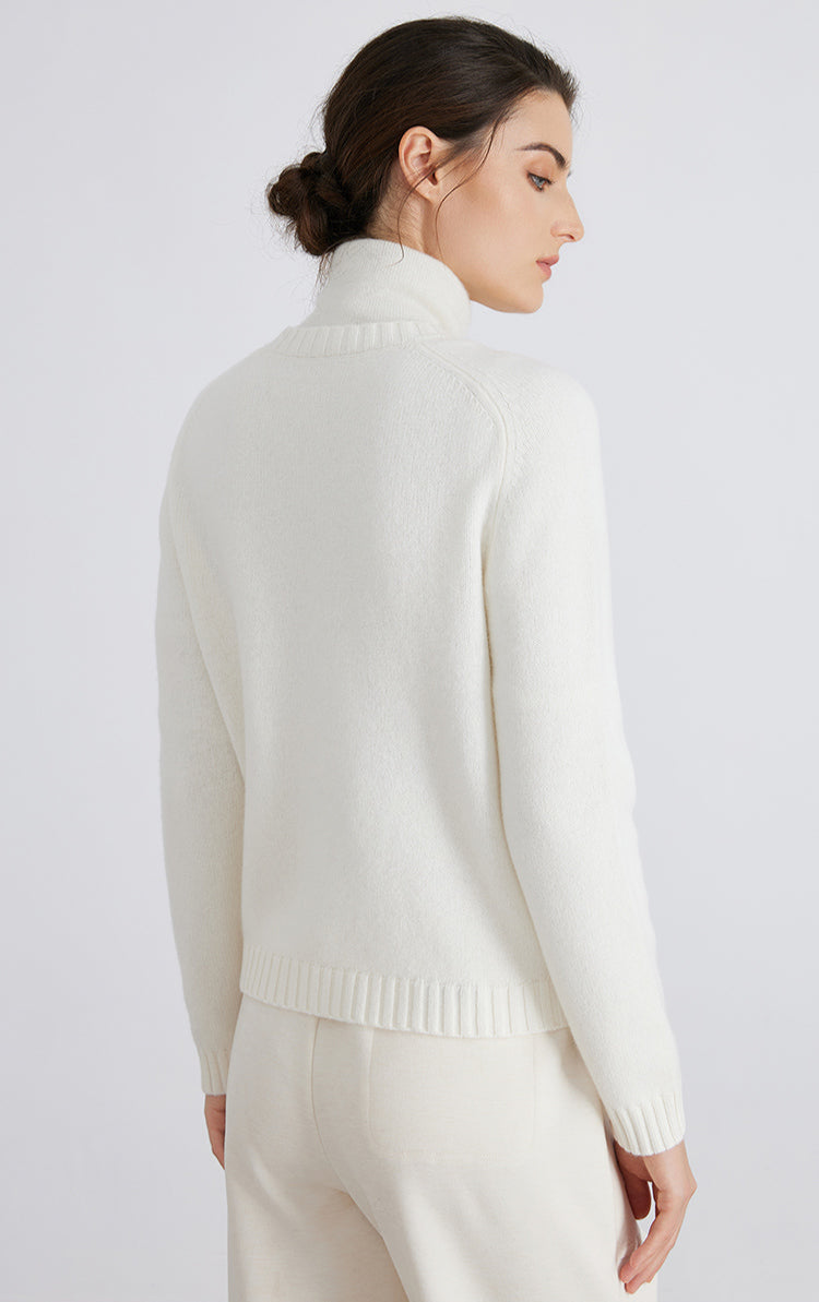 Merino Yünü Kareli Örgü Hırka