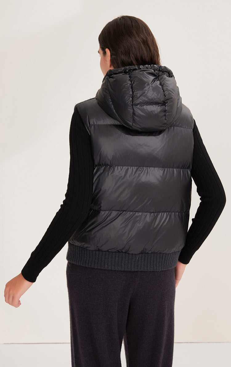 Saf Yün Kapüşonlu Yelek