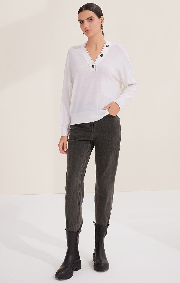 Merino Yünü V Yaka Düğmeli Triko