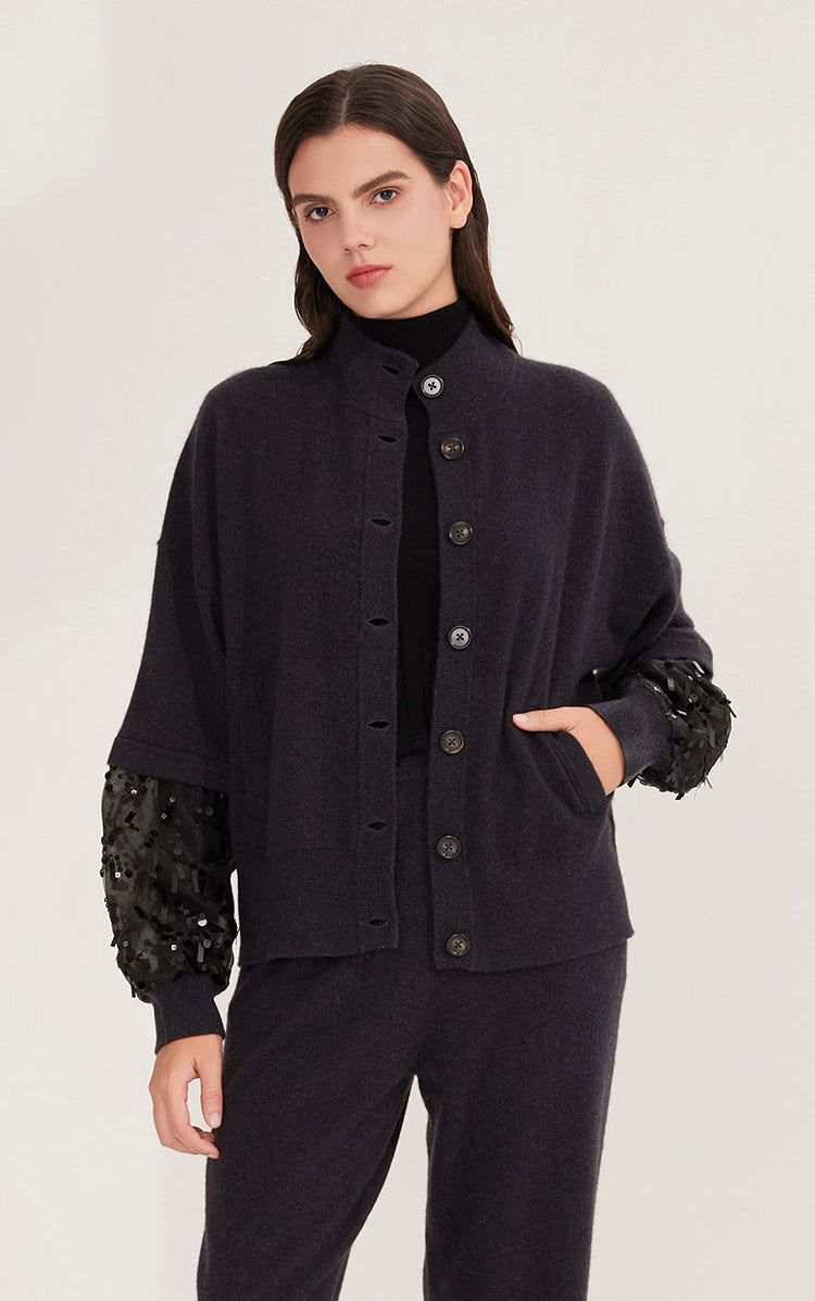 Saf Kaşmir İşlemeli Hırka