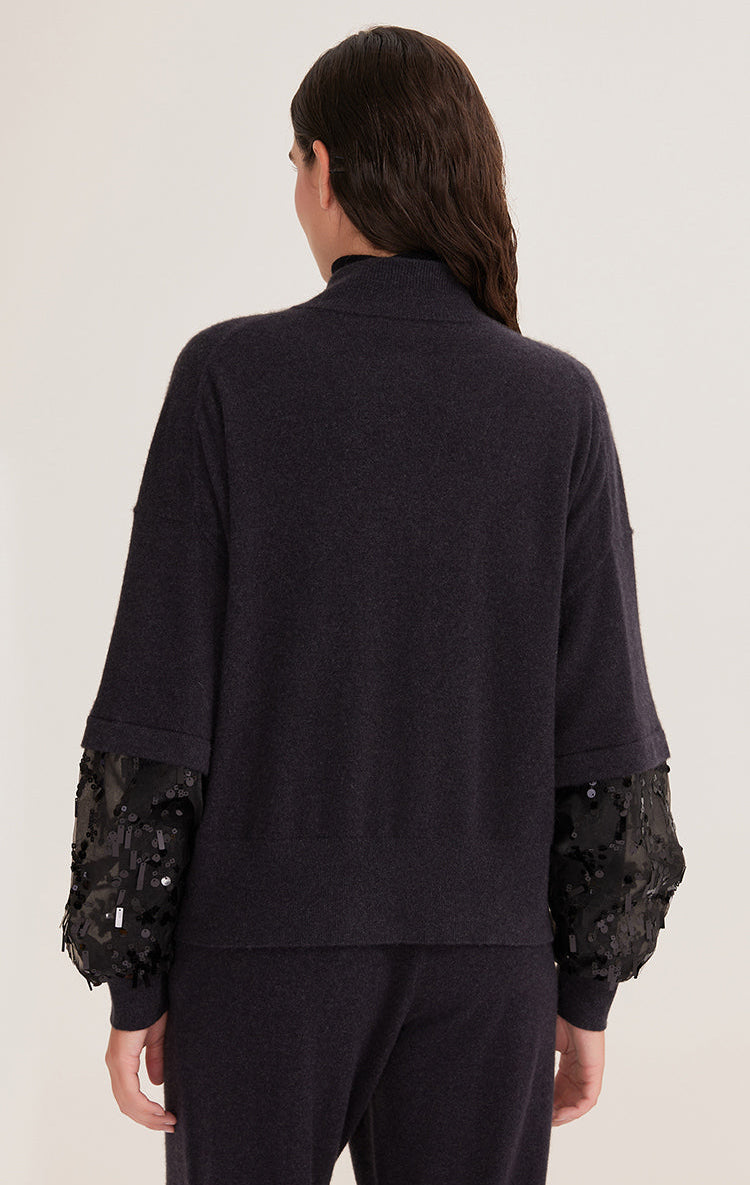 Saf Kaşmir İşlemeli Hırka