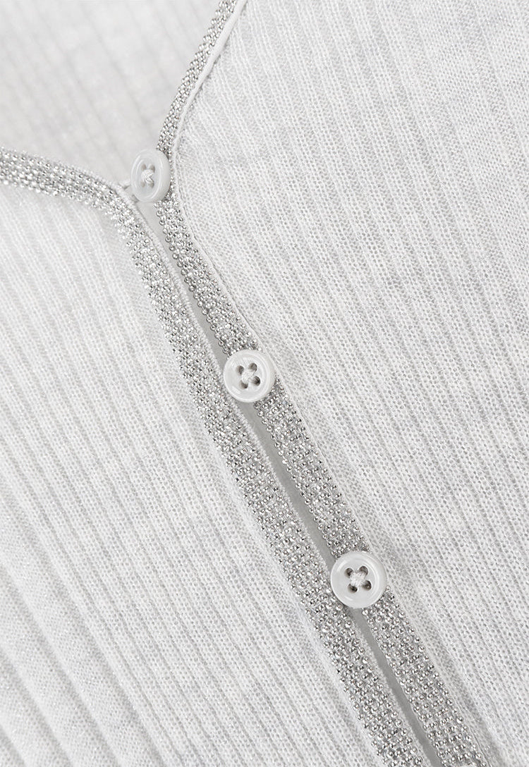 Yün V Yaka Düğmeli Triko