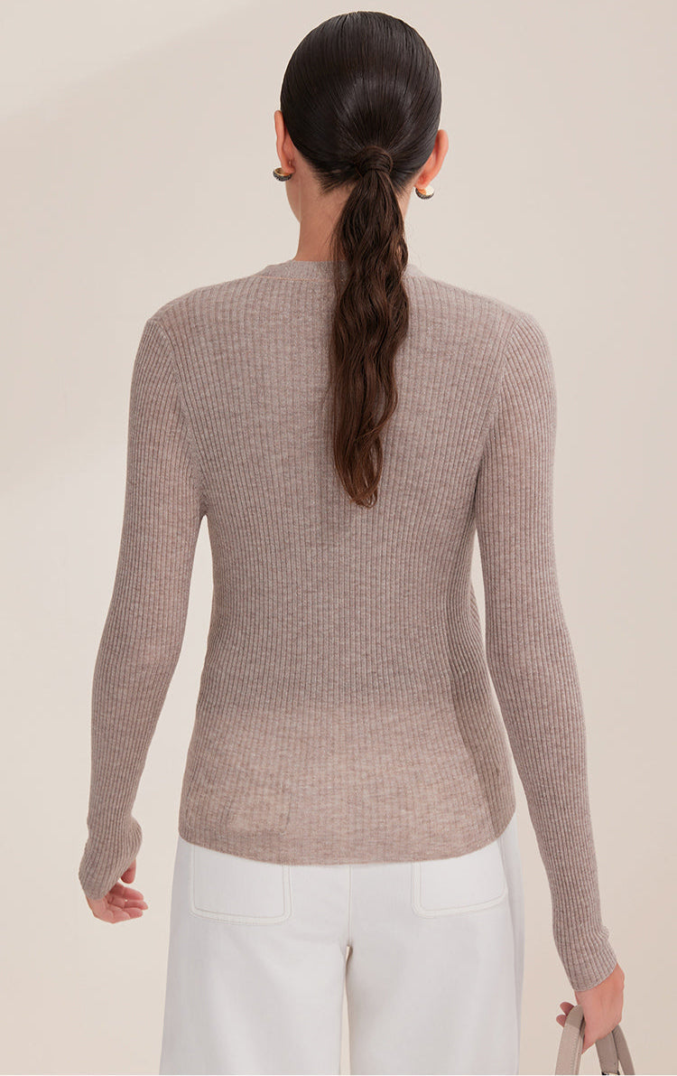 Yün Derin V Yaka Düğmeli Kazak