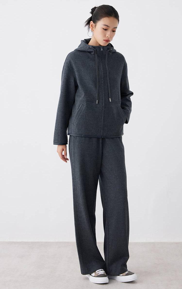 Merino Yünü Kapüşonlu Ceket Deri Detay