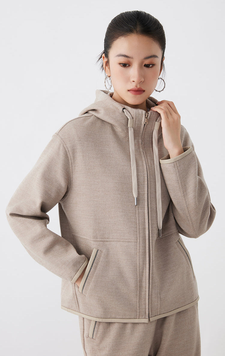 Merino Yünü Kapüşonlu Ceket Deri Detay