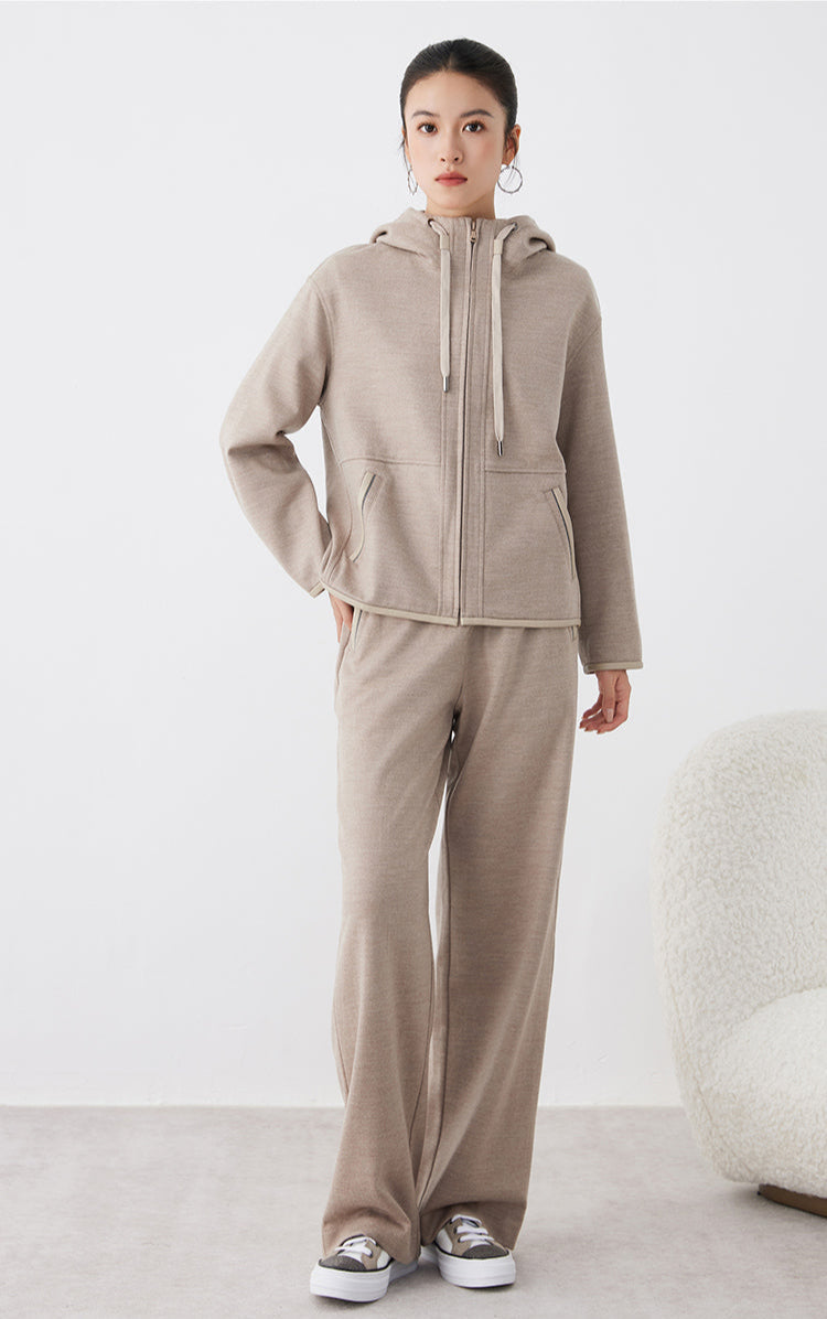 Merino Yünü Kapüşonlu Ceket Deri Detay