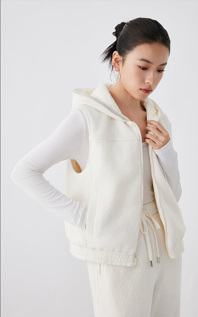 Yün Kapüşonlu Kaz Tüyü Yelek