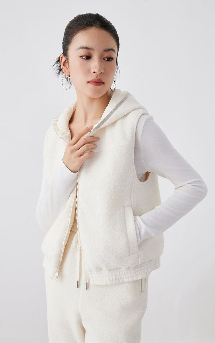 Yün Kapüşonlu Kaz Tüyü Yelek