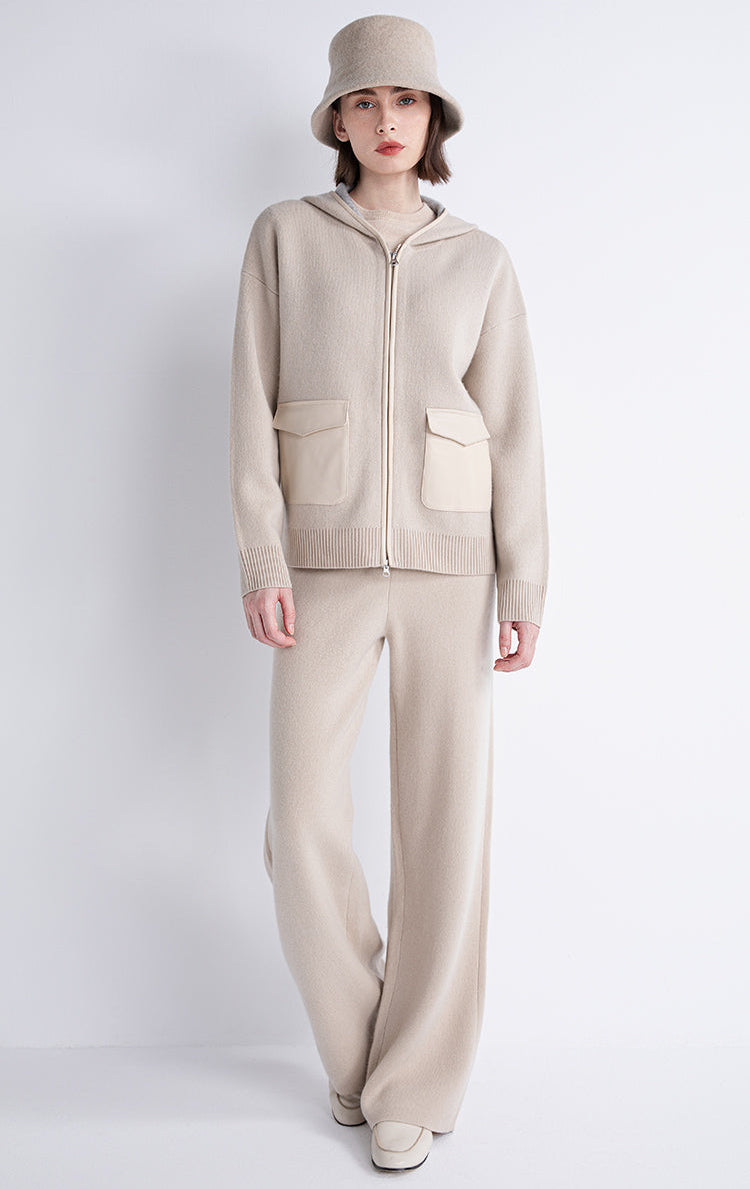 Saf Yün Kapüşonlu Ceket