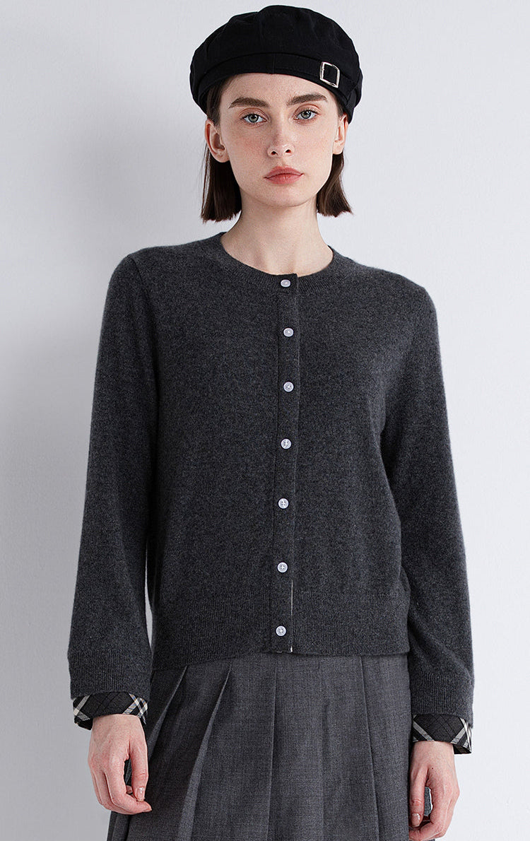 Saf Kaşmir İnce Dokulu Düğmeli Hırka