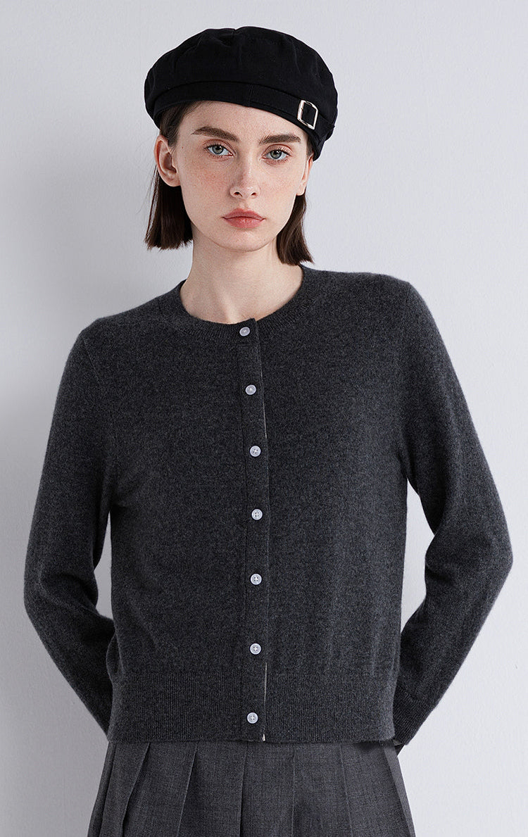 Saf Kaşmir İnce Dokulu Düğmeli Hırka